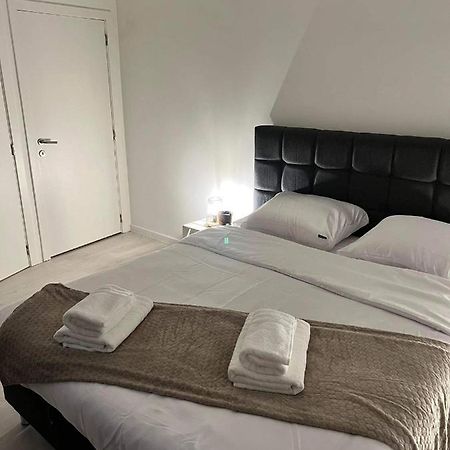 Ruime Luxe Kamer In Centrum Brugge Met Badkamer! Zewnętrze zdjęcie
