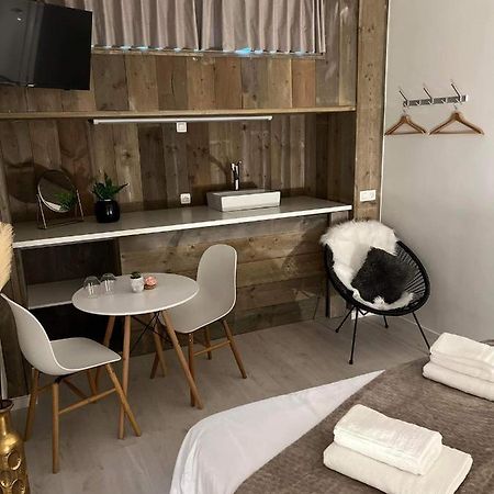 Ruime Luxe Kamer In Centrum Brugge Met Badkamer! Zewnętrze zdjęcie