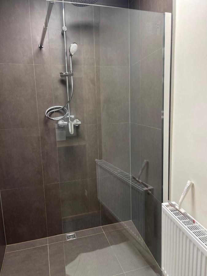 Ruime Luxe Kamer In Centrum Brugge Met Badkamer! Zewnętrze zdjęcie