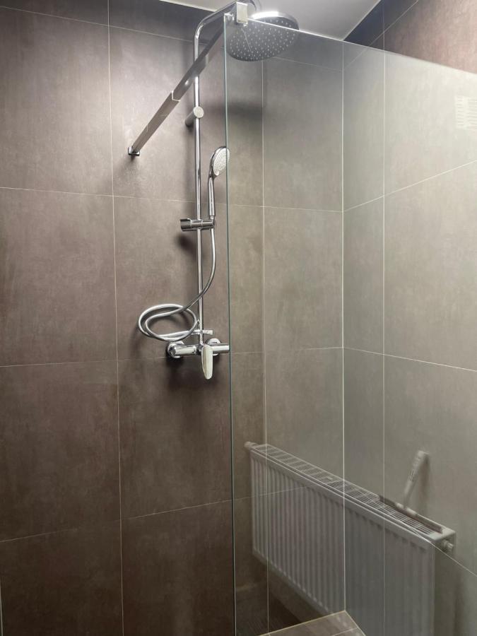 Ruime Luxe Kamer In Centrum Brugge Met Badkamer! Zewnętrze zdjęcie